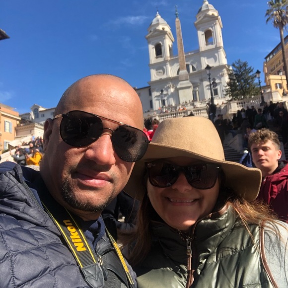 Meet your Posher, Nilda - Picture 3 of 5